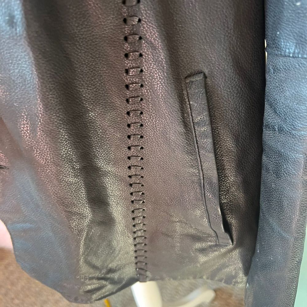 CO Men's Black Leather Biker Jacket Size 48 - Picture 3 of 7